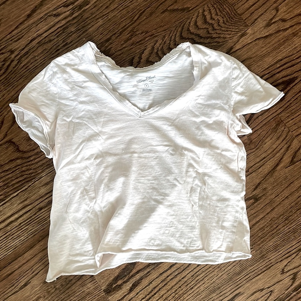 Cute white flowy top.
